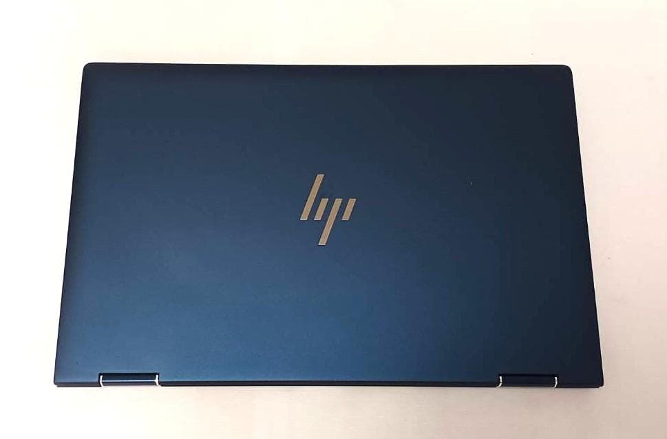 美品 2022年製 軽量 薄型 タッチパネル HP Dragonfly G2