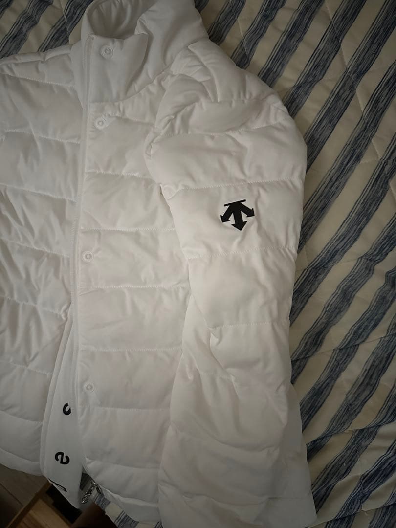 デサントゴルフ 中綿 アウター ホワイト S