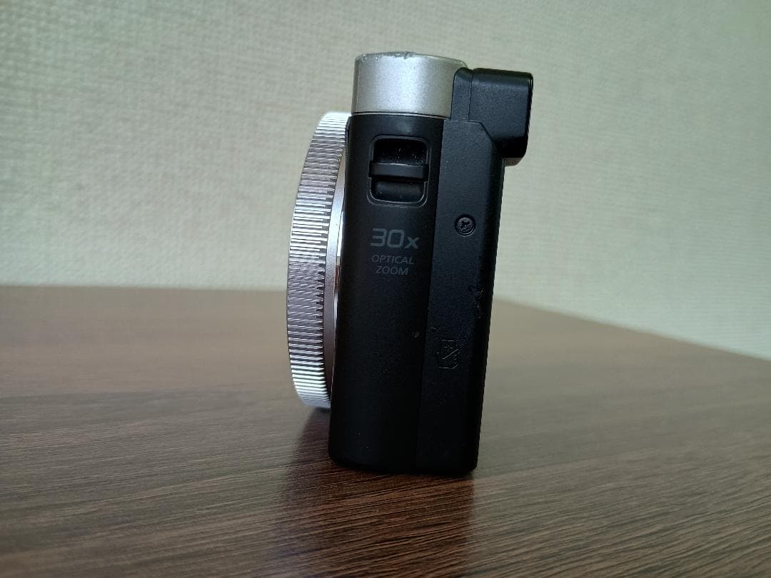LUMIX DMC-TZ70　ジャンク品