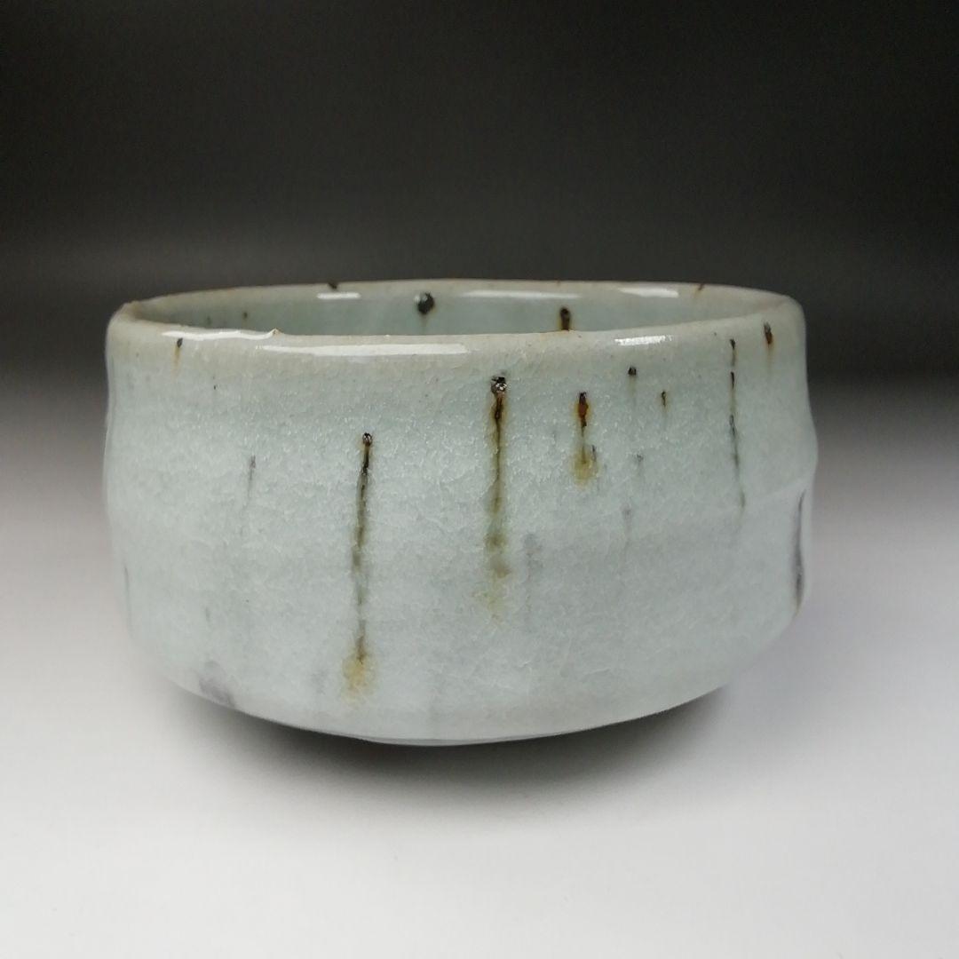 Ｔ２２９　茶碗　『白釉流飛文』『西川實』　共箱　抹茶碗　茶道具