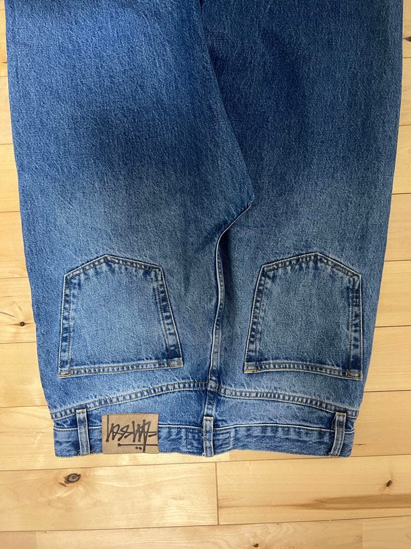 Stüssy ワイドレッグ デニムパンツ