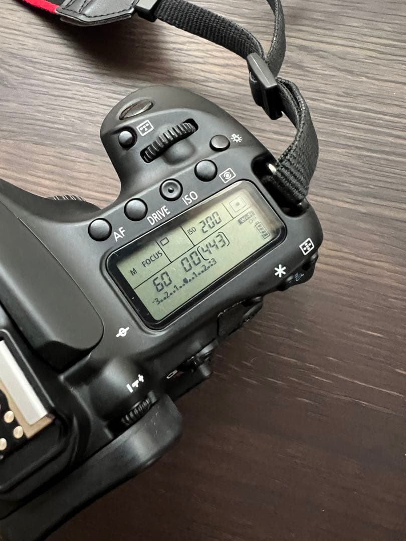 Canon EOS 80D デジタル一眼レフ 本体とバッテリーセット