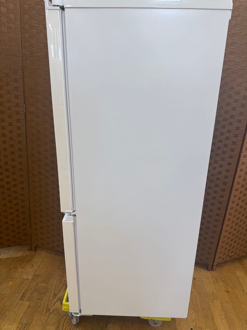 F053 美品　SHARP ２ドア　冷蔵庫　2021年製　179L