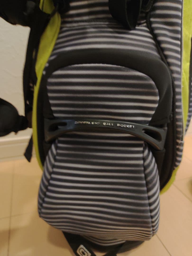 OGIO オジオ　GROM スタンドキャディバッグ　14分割