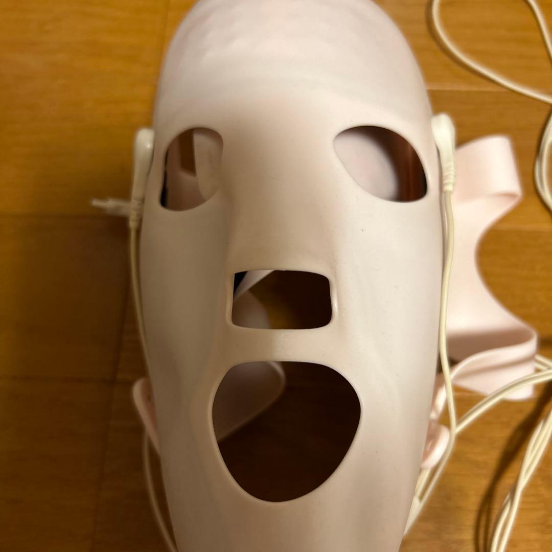 モイスティーヌ美顔器とマスク