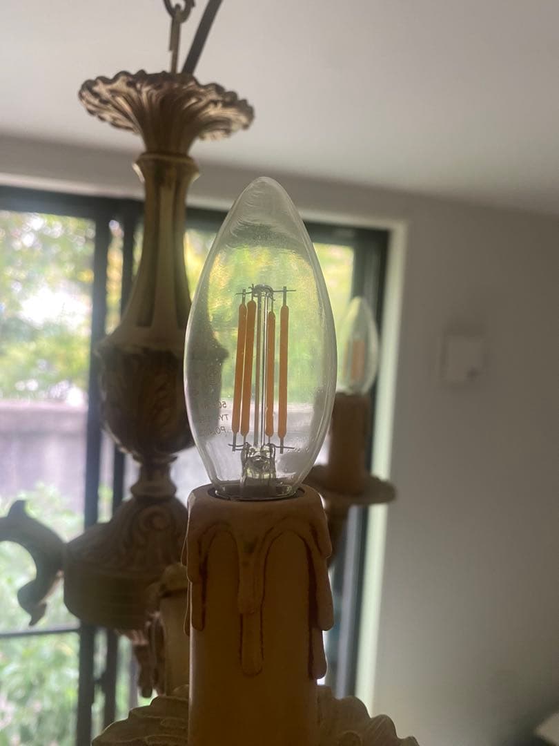 ‼️週末値下げ中‼️アンティーククラシックゴールドシャンデリア 3灯電球付き