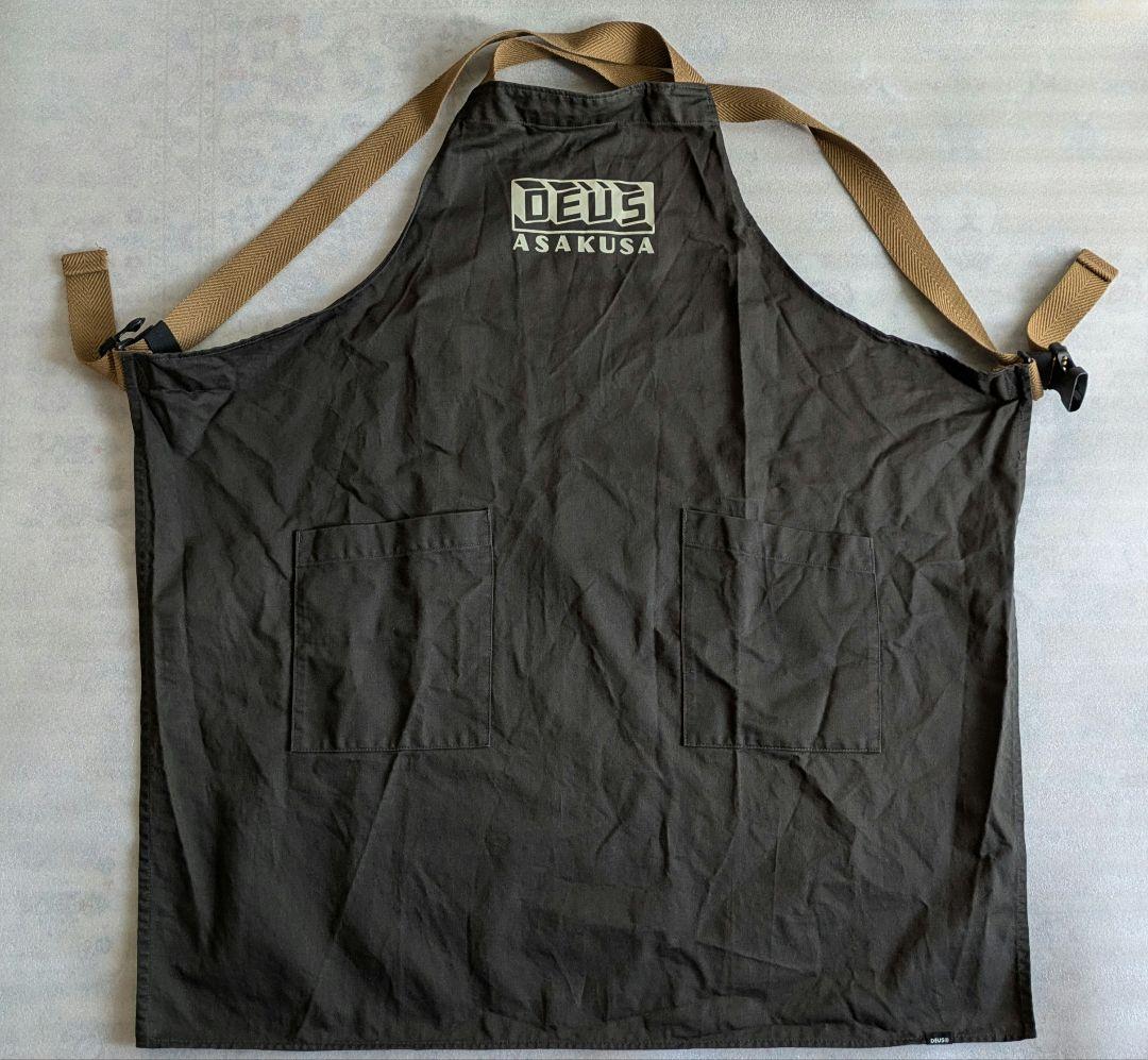 デウス浅草カフェ　エプロン　DEUS