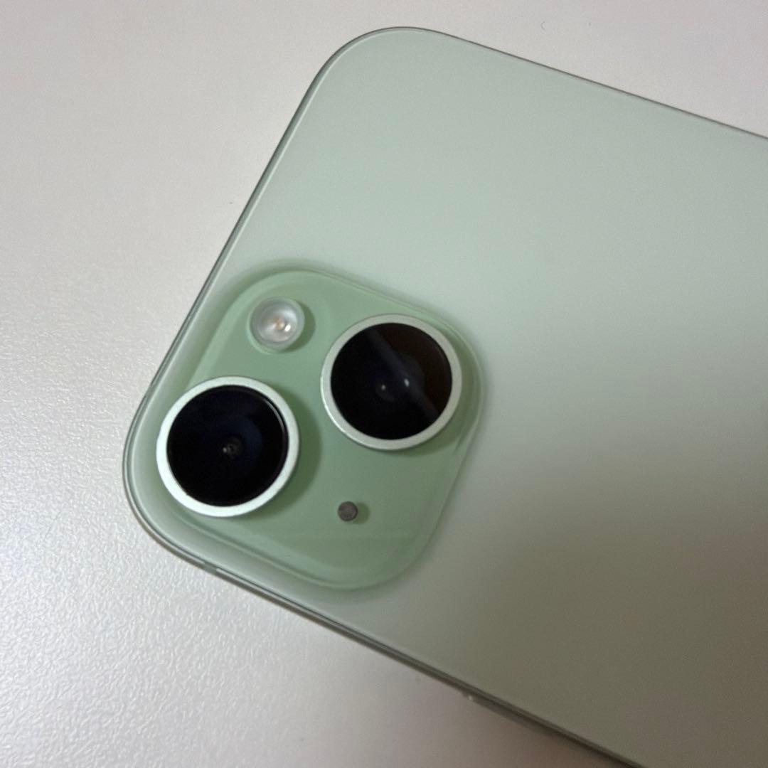 iPhone15 256GB 香港版 緑 デュアルSIM シャッター音無 90%