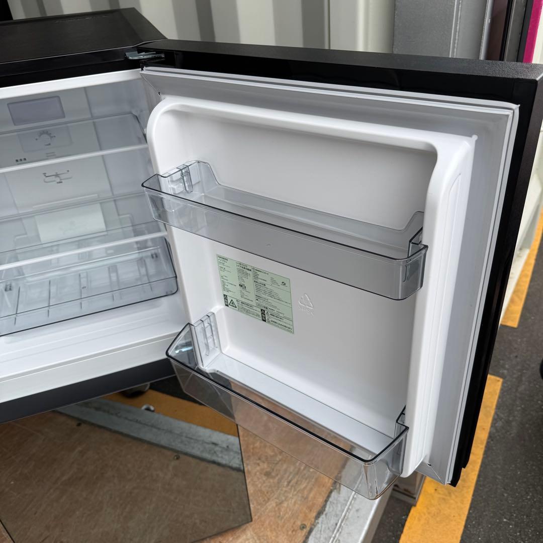 C7534★2023年製★未使用に近い★ツインバード 冷蔵庫 ミラーブラック 鏡