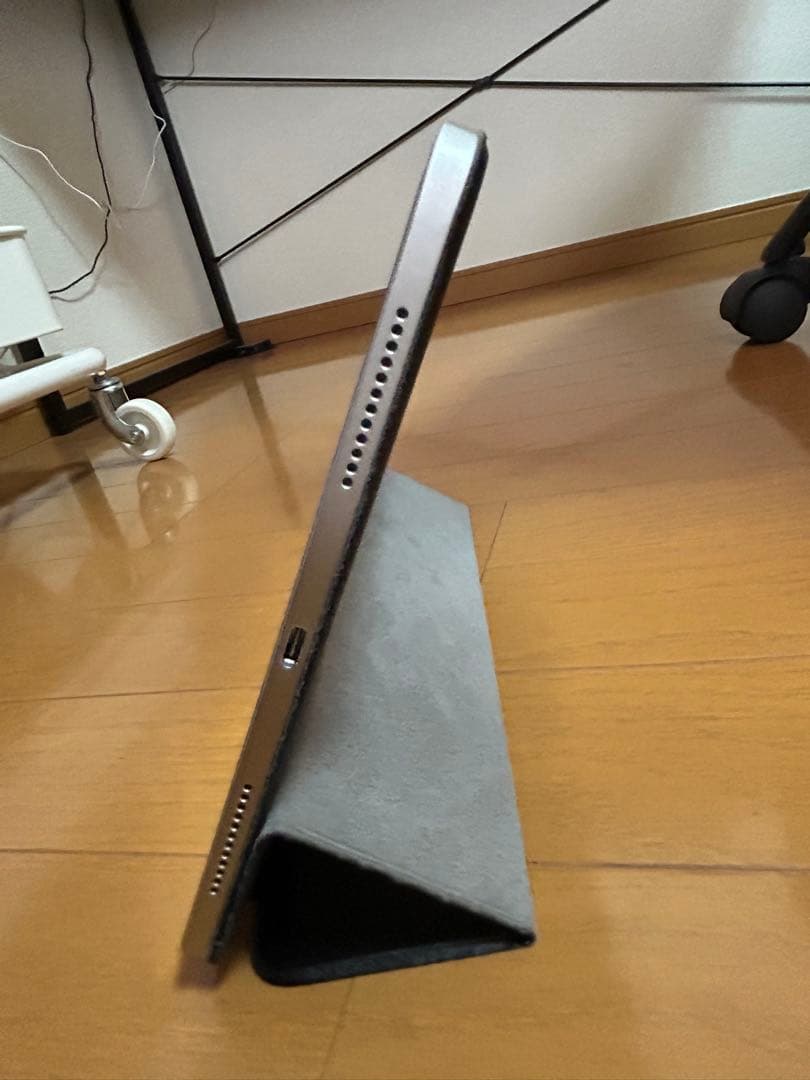 iPad Air 10.9インチ Wi-Fiモデル　64GB スターライト