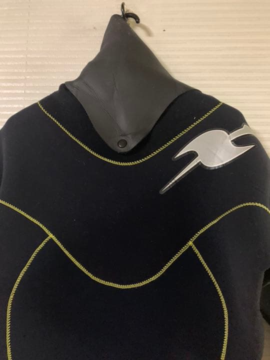 サーフィン　ドライスーツ　SAVECROSS ウェットスーツM相当