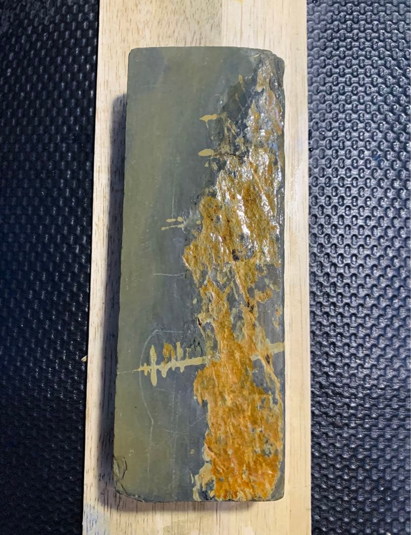 天然砥石　正本山　浅黄　カラス　仕上げ砥石