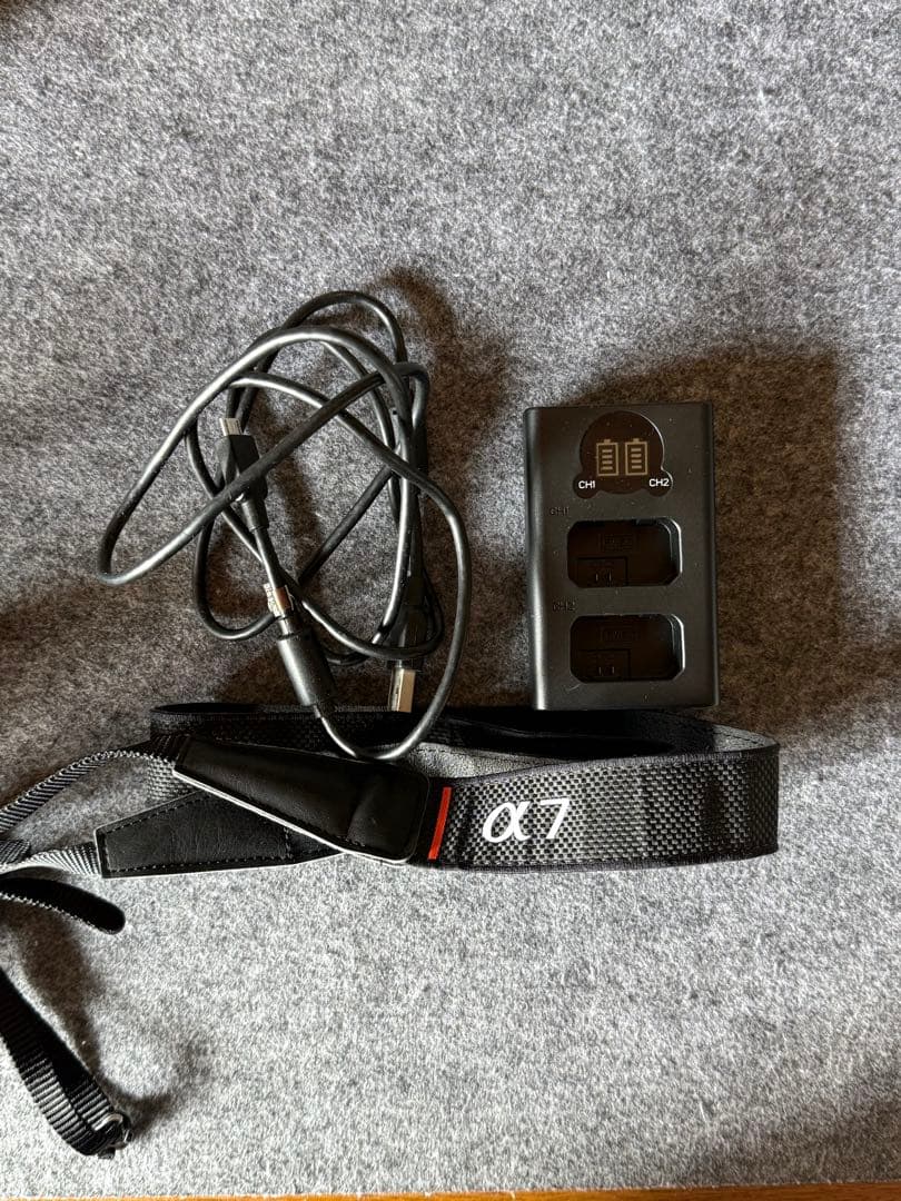 SONY α7 II ボディILCE-7M2 +純正バッテリー2個