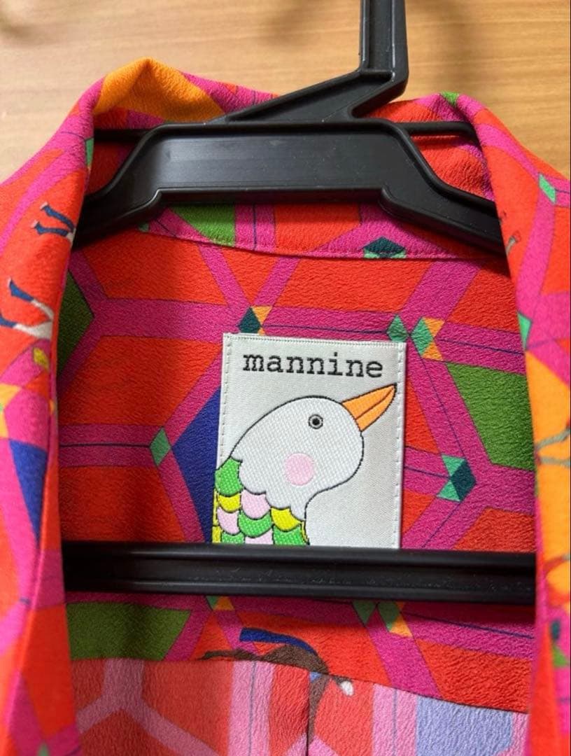 mannineマンナイン　長袖シャツ　赤