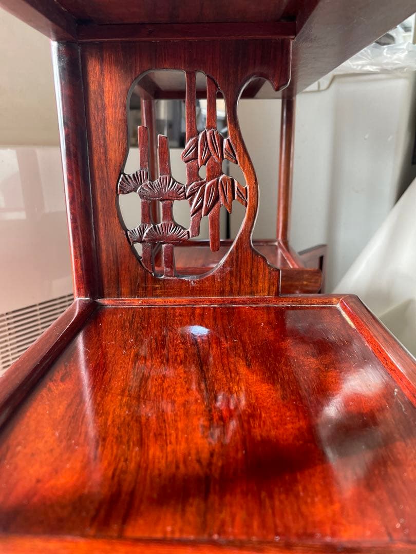 螺鈿細工 小ぶり 茶箪笥 飾り棚 段違い茶壷棚 和風飾り棚 透かし彫り 茶道具