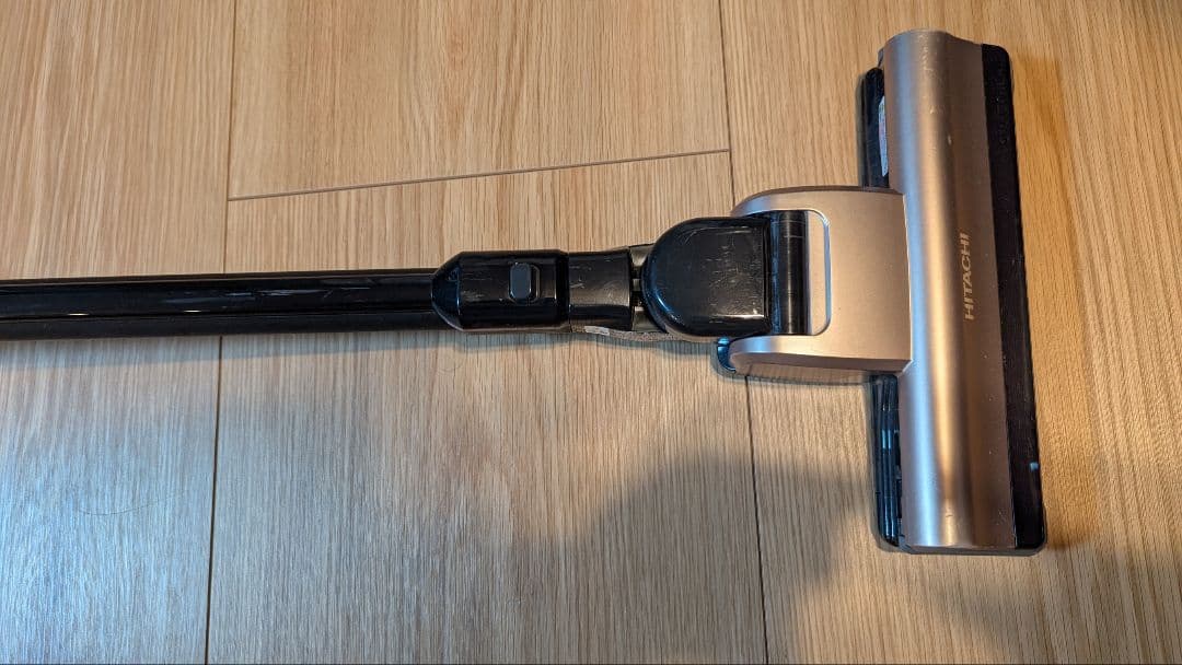 日立スティック掃除機 ラクかるパワーブーストサイクロン　スタンド付き