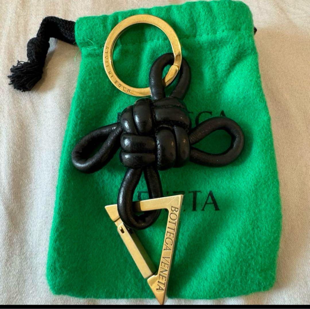 BOTTEGA VENETA ノットデザイン キーホルダー