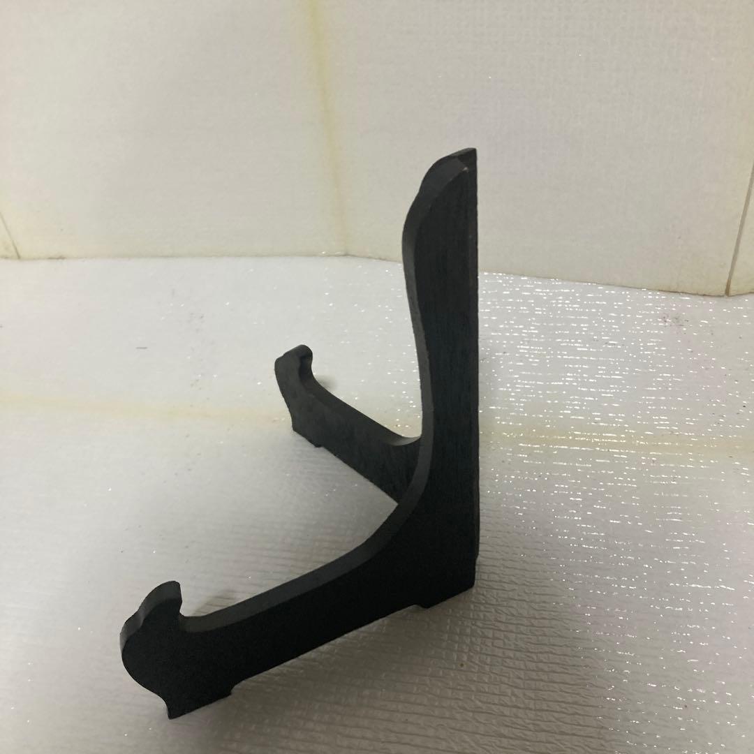 動物模様の陶製皿とスタンド、太子窯 鈴木八郎氏着払いでお願いします。