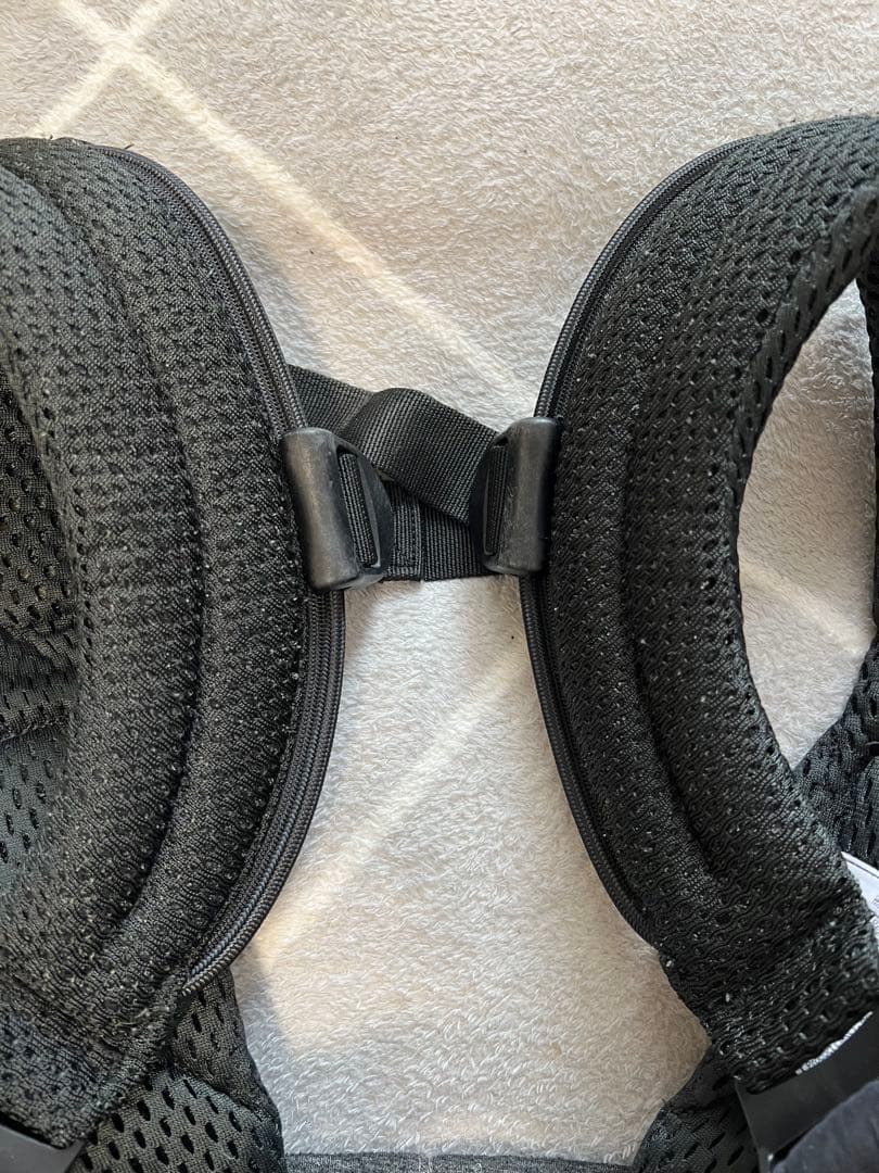 ベビービョルンハーモニー黒