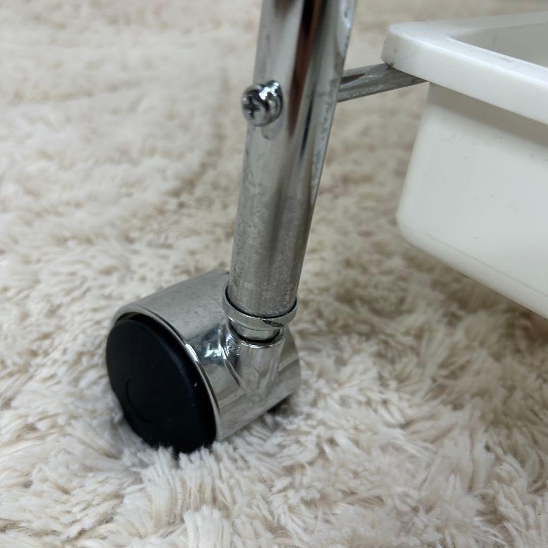 タカラベルモント サロンワゴン 4段 キャスター 美容室 カート 美容ワゴン 白