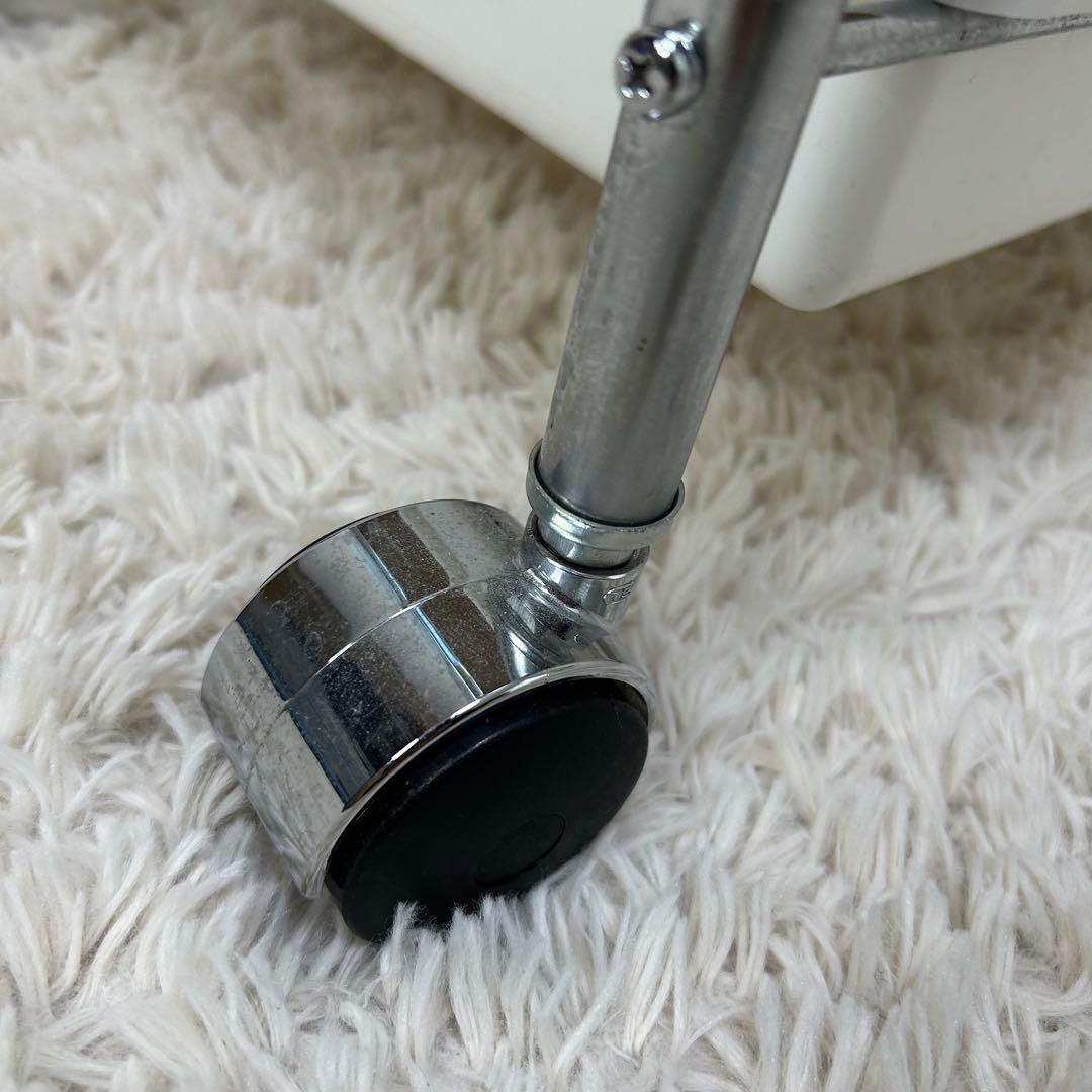 タカラベルモント サロンワゴン 4段 キャスター 美容室 カート 美容ワゴン 白