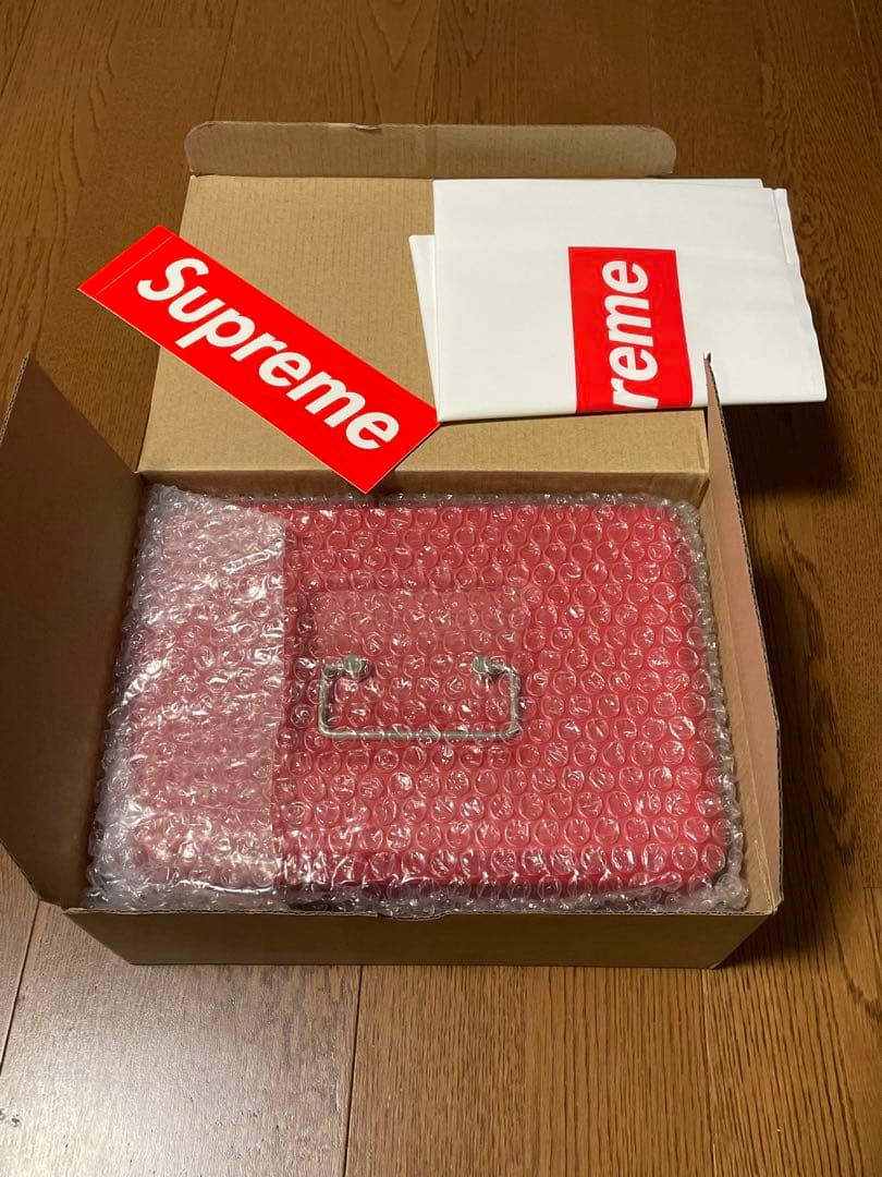 Supreme Lockbox Red 鍵付き金庫 新品