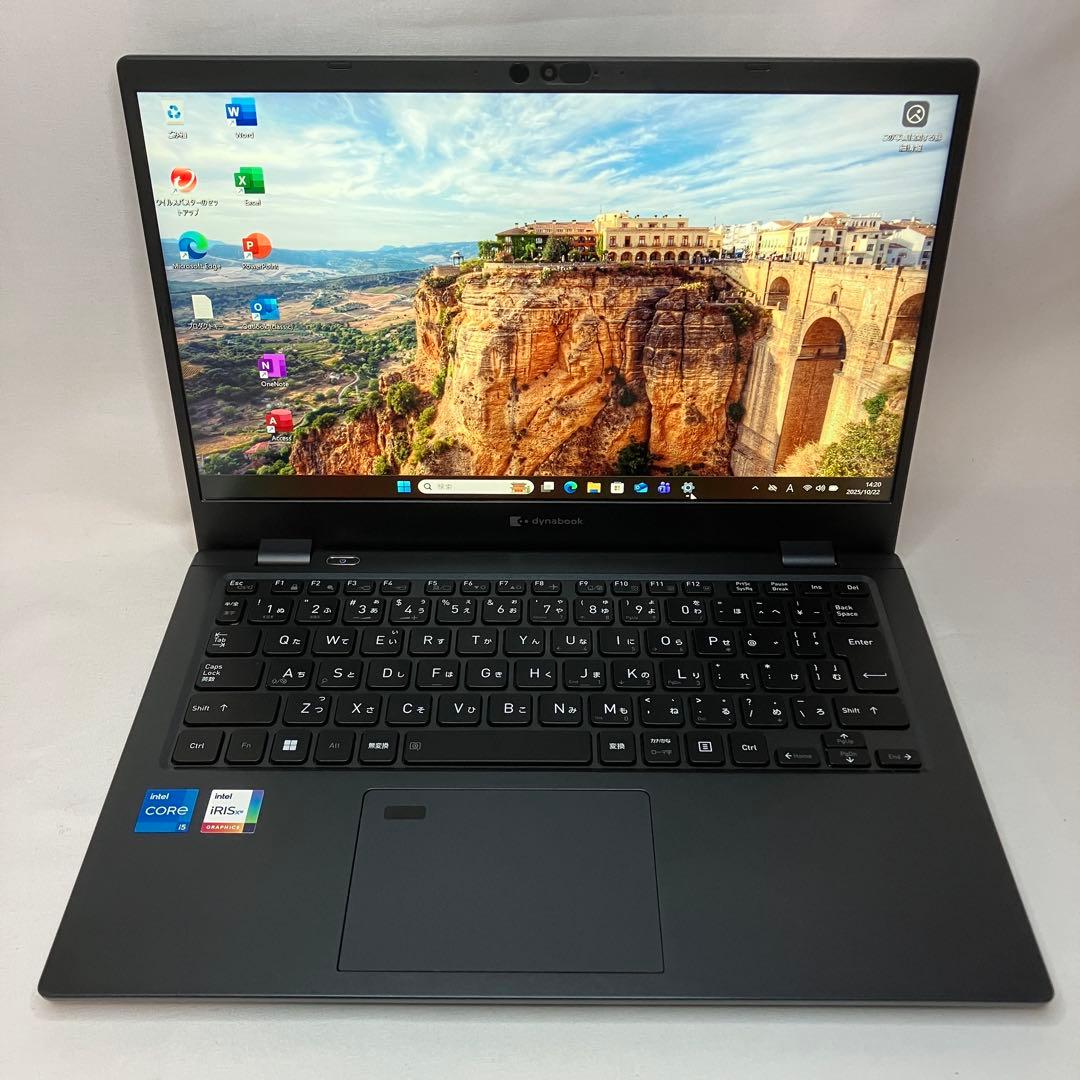 美品 dynabook G83 11世代 i5 16GB フルHD Office