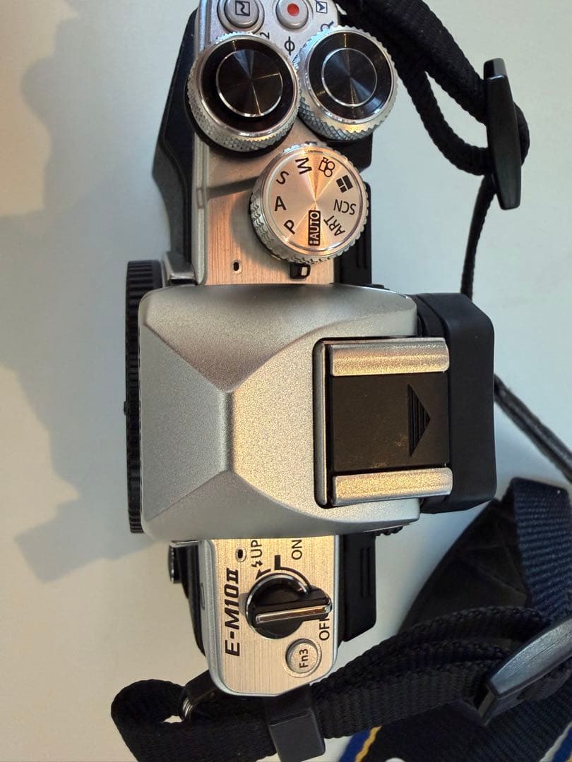 【美品・シャッター3637回】OM-D E-M10 Mark II ボディ