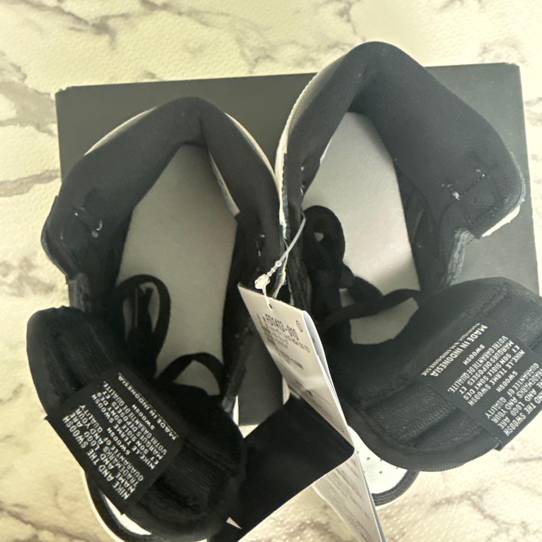 Nike Air Jordan 1 白/黒 スニーカー