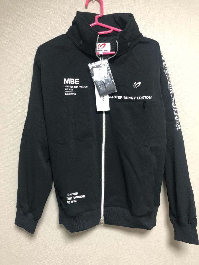 未使用 5万 タグ付 マスターバニーエディション ダブルジップ パーカー M 黒