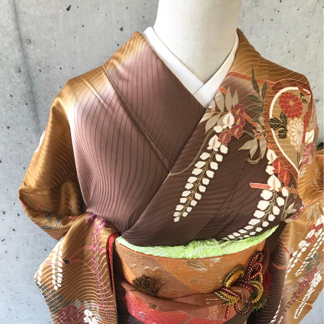 【帯サービス】正絹　振袖　花蝶に金箔　　染め分け