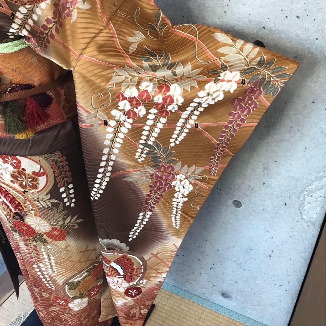 【帯サービス】正絹　振袖　花蝶に金箔　　染め分け