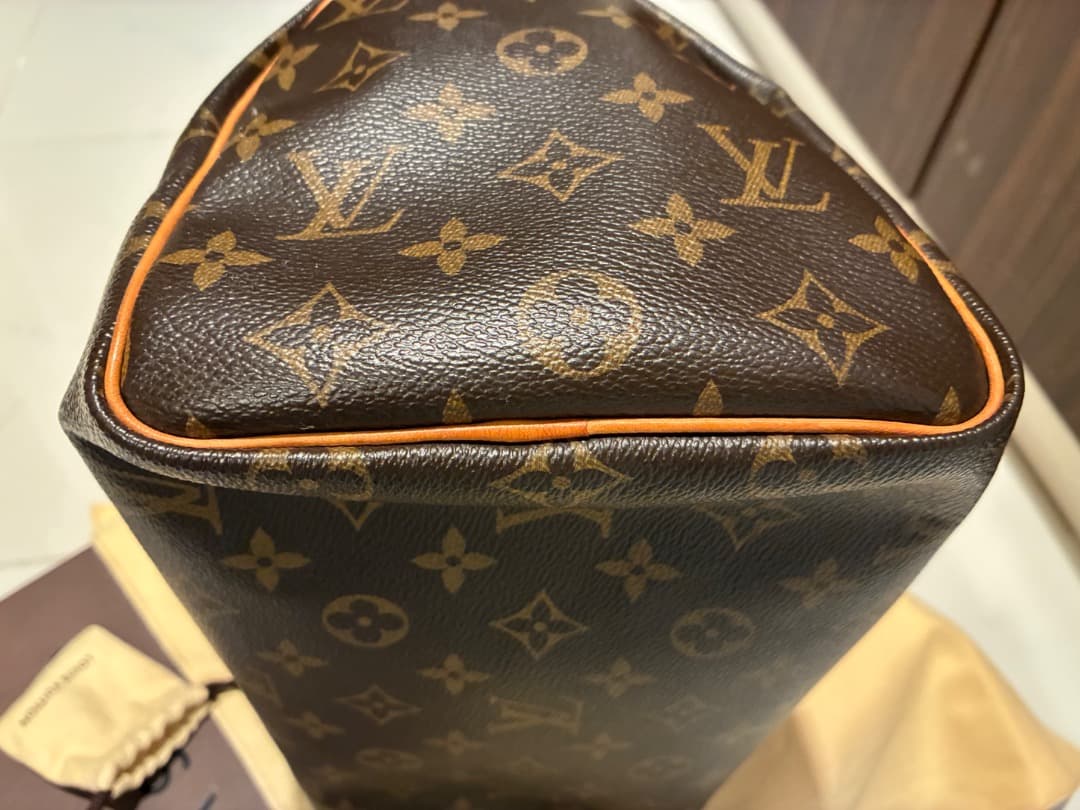 LOUIS VUITTON ルイヴィトン　スピーディ25