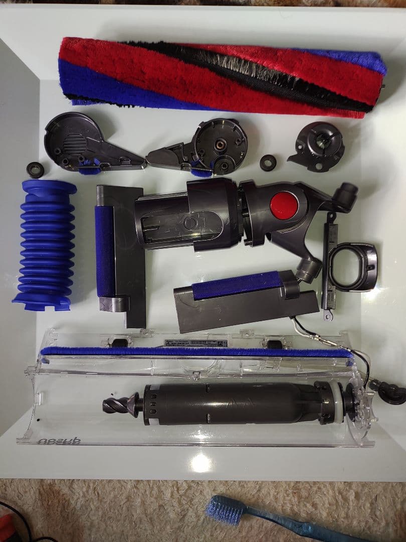 dyson v8 slim fluffy 中古清掃整備品