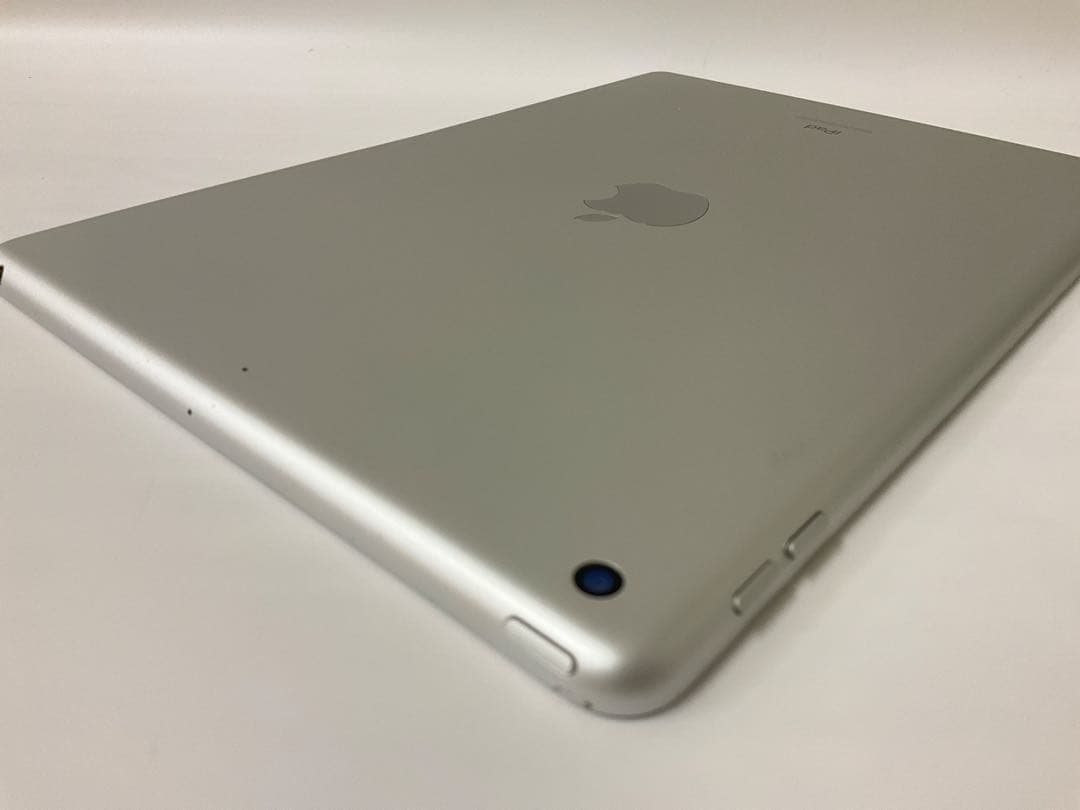IPAD 第8世代 32GB 84% シルバー Wifiモデル