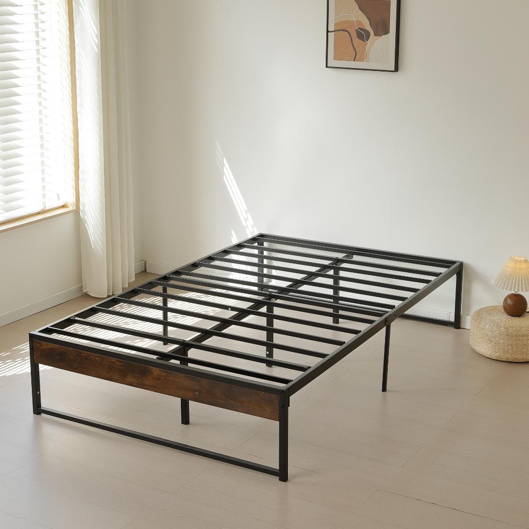 【限定価格】ベッドフレーム木製 パイプフレーム 【セミダブル SD】BLACK