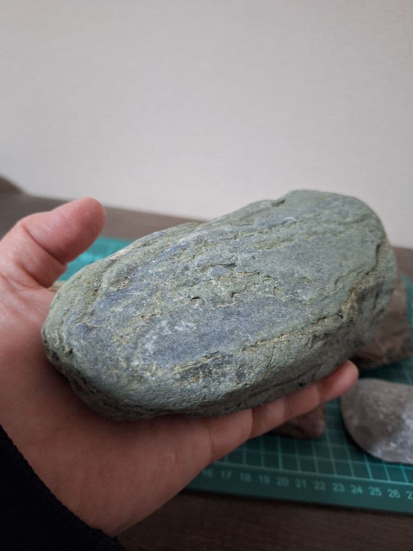 今回限り！徳島県産！カラフル水槽用石６個セット　阿波青石　チャート