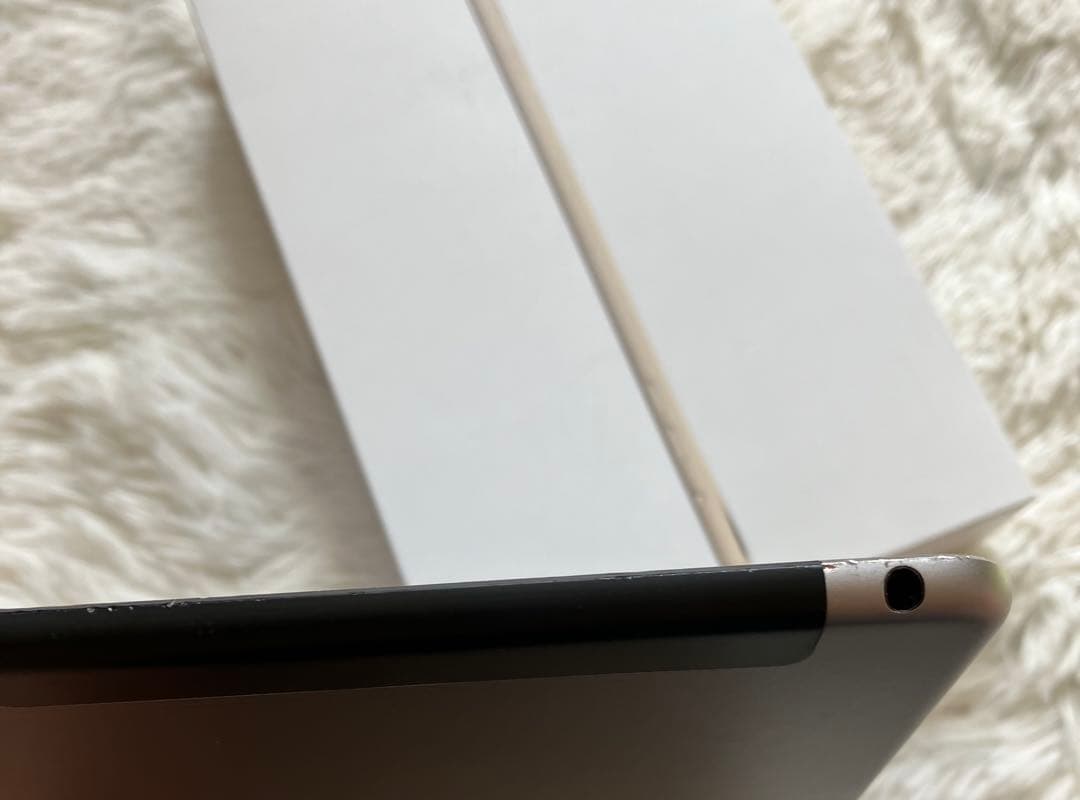 【早い者勝ち】iPad mini4 128GB 【すぐ発送】