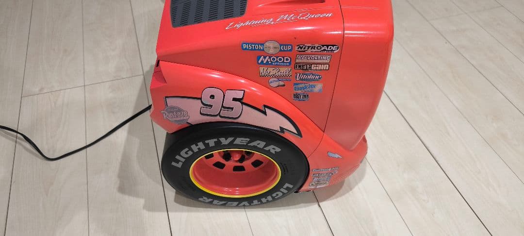 カーズ　ブラウン管型テレビ　DVDプレイヤー付き　動作未確認　インテリアとして！