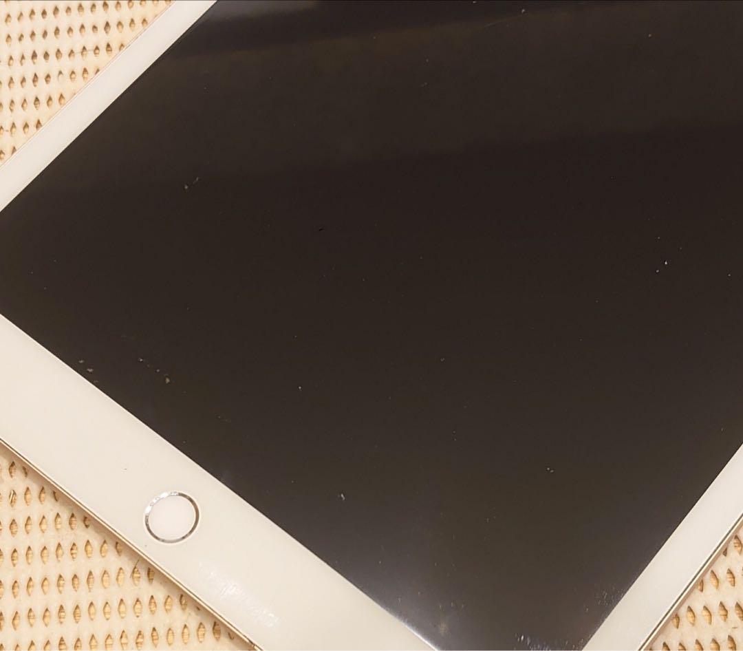 M5HMF動作品iPad第7世代(A2197)本体32GB送料込ジャンク品