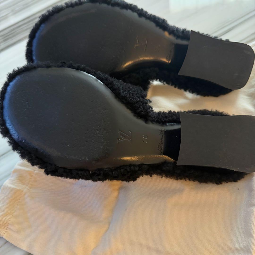 Louis Vuitton ファーサンダル ブラック・ホワイト　パセオライン