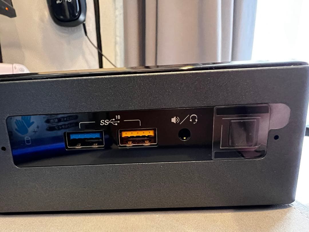 c*u様 intel NUC BOXNUC8i5BEH ミニPC Windows