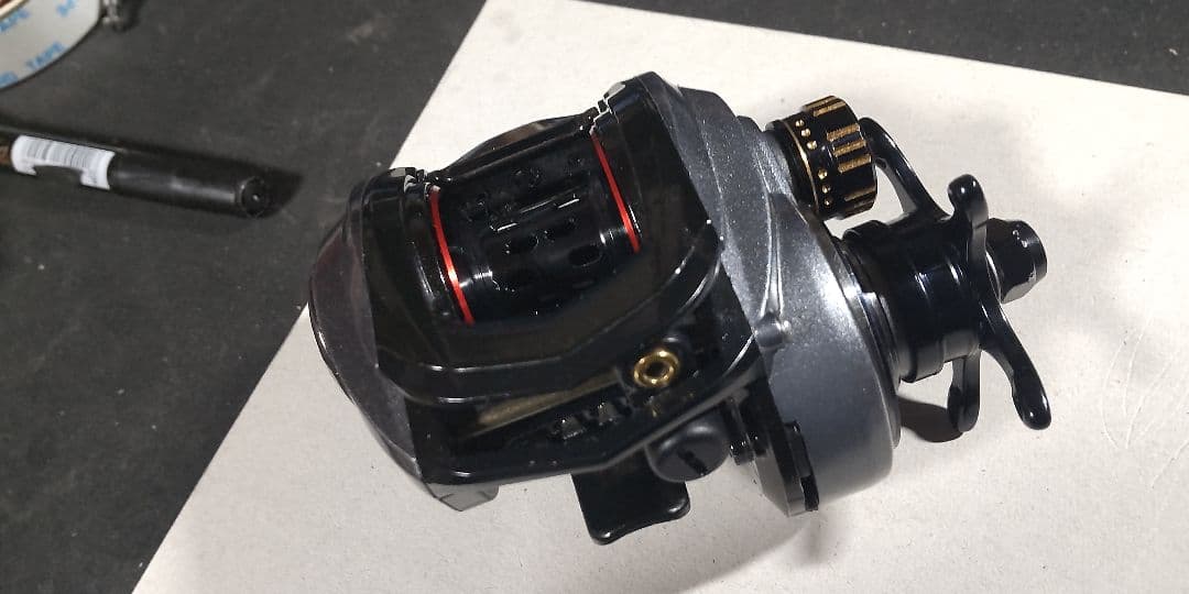 アブガルシア 16Revo LV7 32mm左 美品