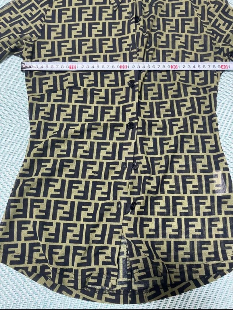 か*)様 Fendi ロゴプリント 長袖シャツ
