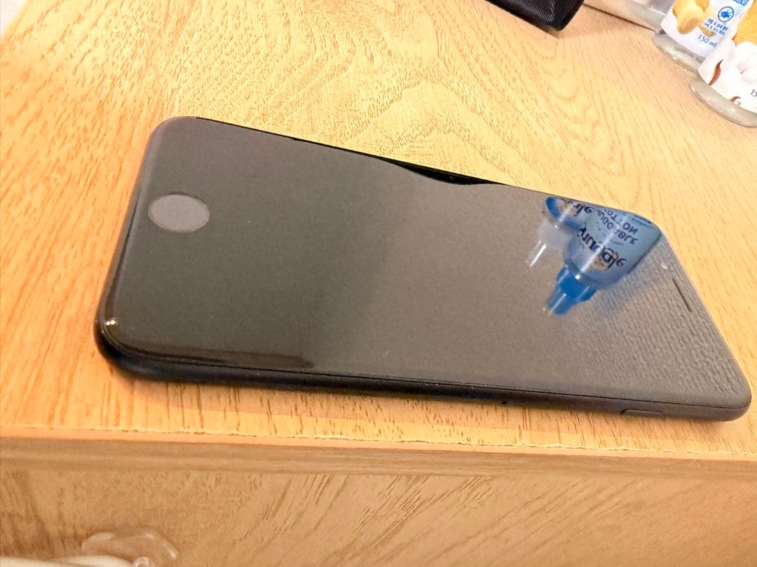 Apple iPhone SE 2世代　128GB