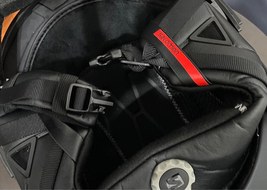 【即購入OK】Salomon ヘルメット　ゴーグル付き