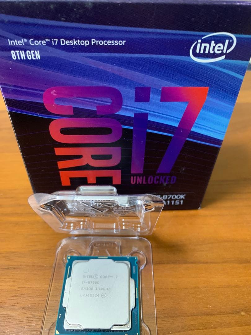Intel Core i7-8700K CPU 第8世代