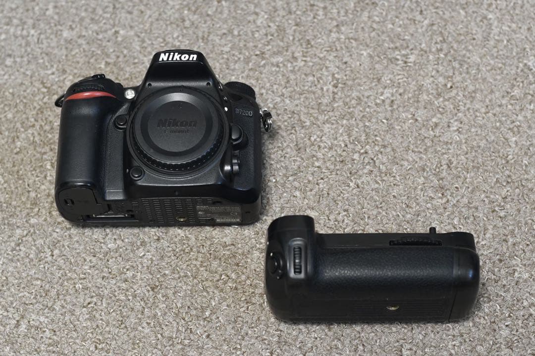 Nikon D7200 AF-S DX 18-140mm (作例あり)