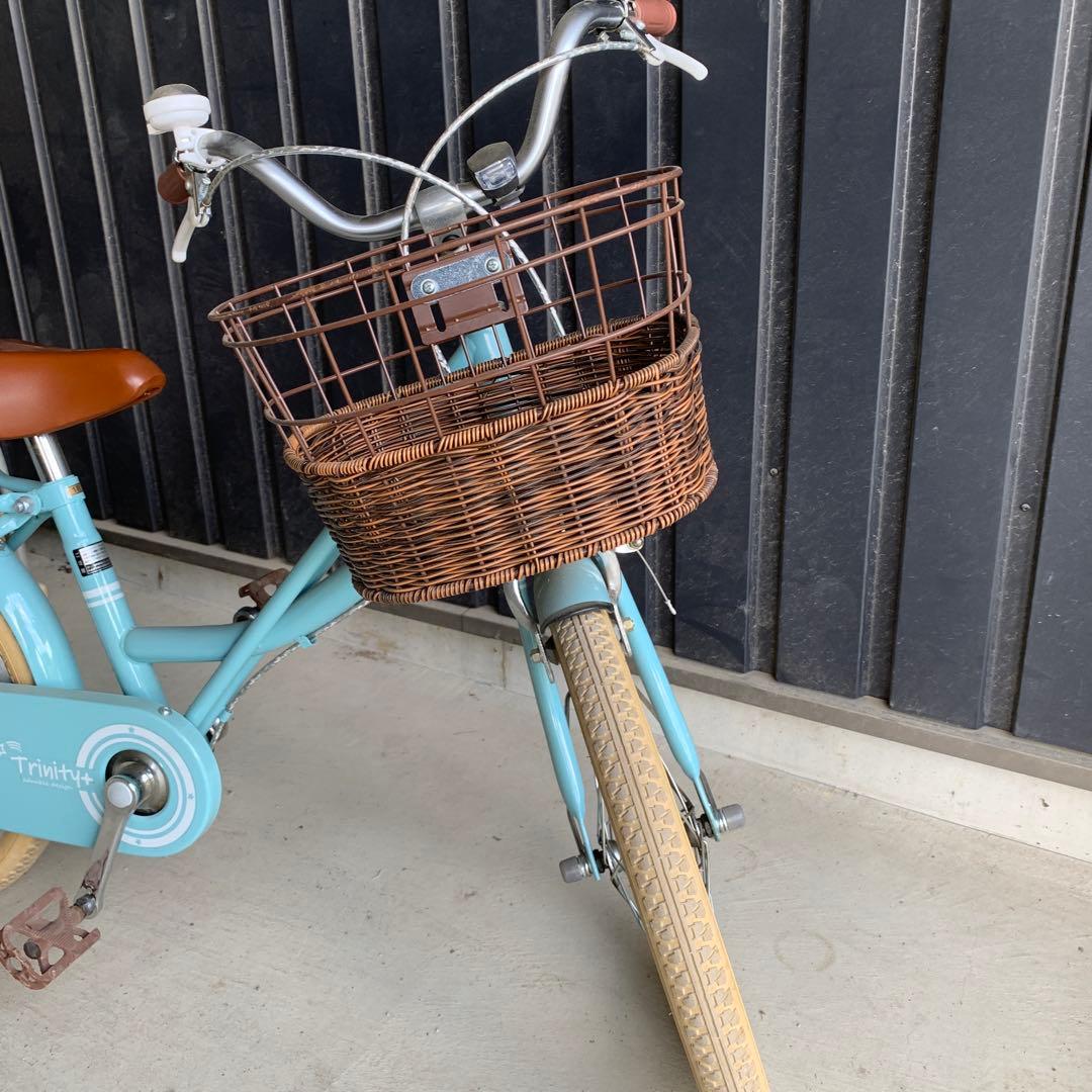 子供用　自転車　18インチ　補助輪あり