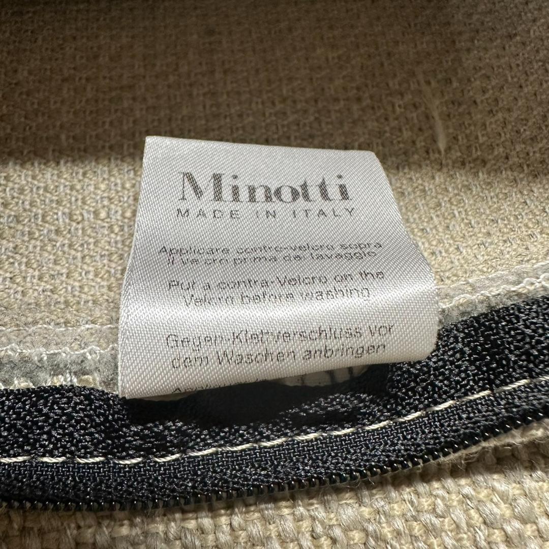 Minotti 　クッション　高級家具　ミノッティ　 1個